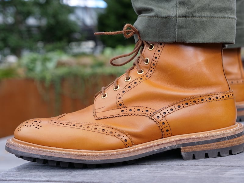 Trickers Stow Boot profile