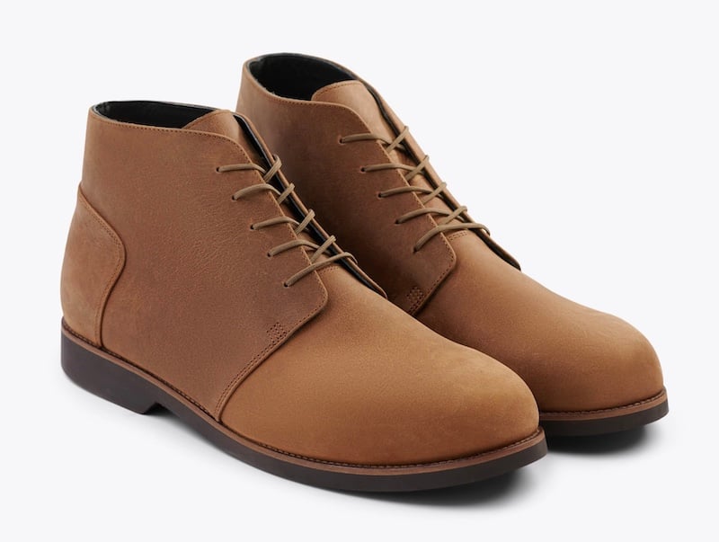 nisolo daytripper chukka boot