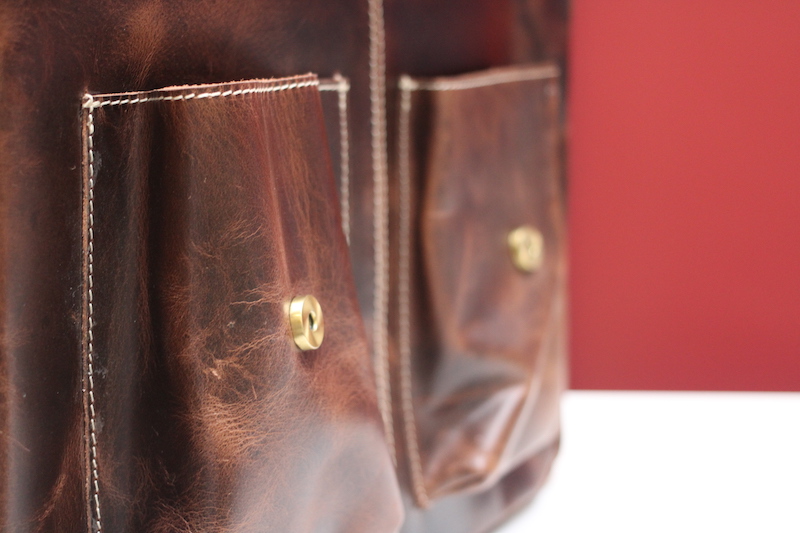 kodiak leather pilot bag pockets