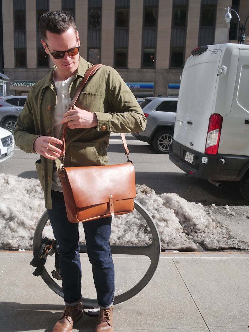 wp standard messenger bag hip