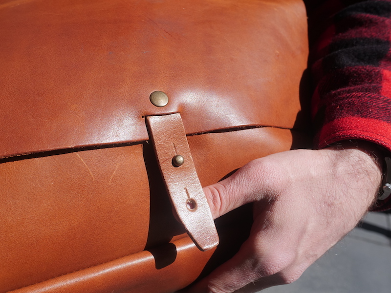 wp standard messenger bag stud closure