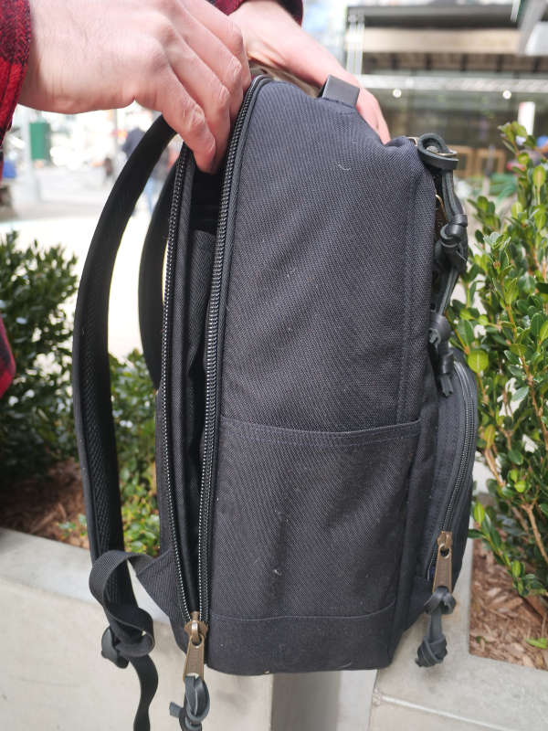 filson dryden side pocket