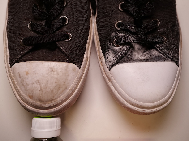baking soda and vinegar for cleaning chucks