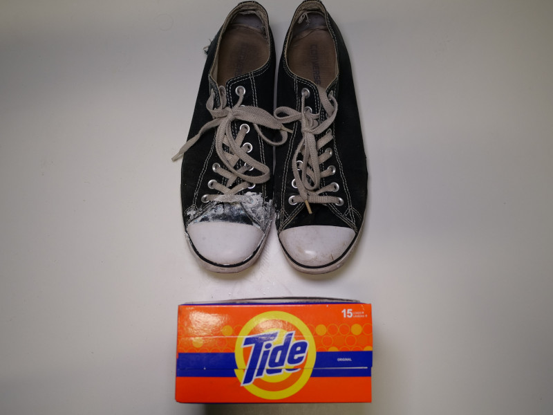 Clean Converse Chuck Taylors Detergent and Water