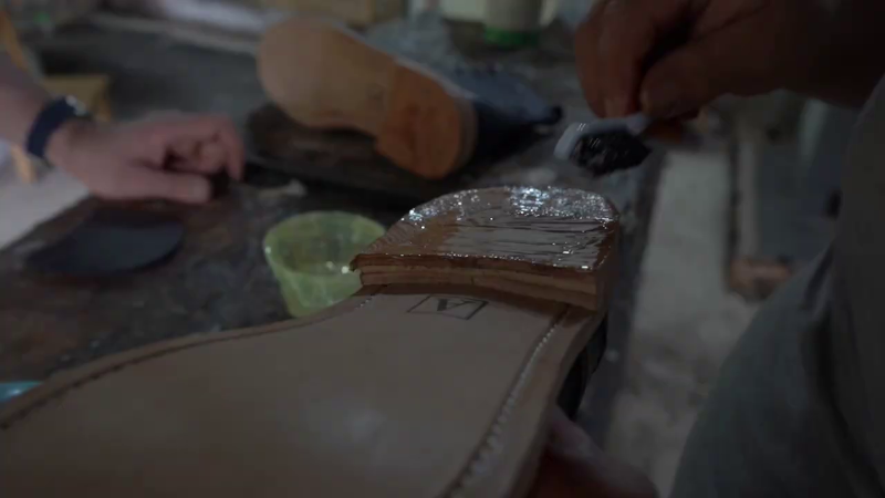 Adelante boot making glue