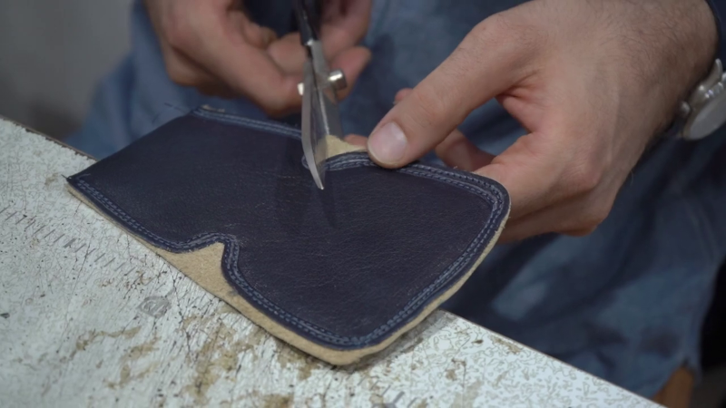 Cutting leather lining
