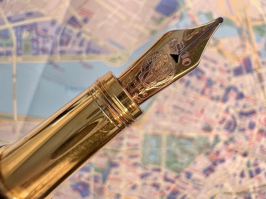 Montblanc Egyptomania fountain pen 14ct nib medium
