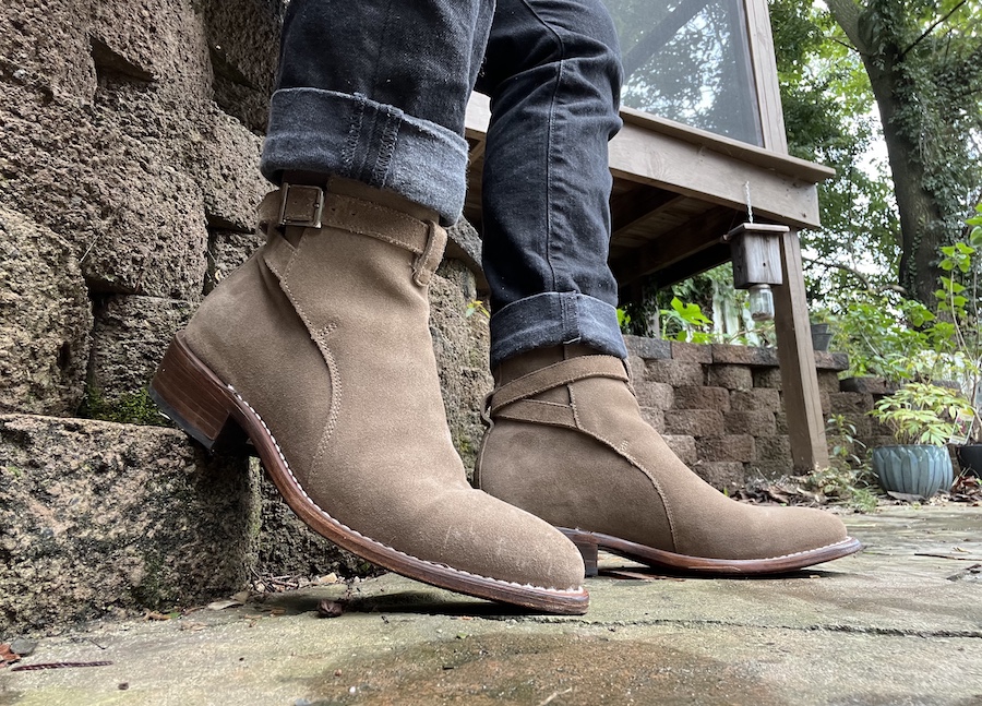 thursday rogue boots on feet