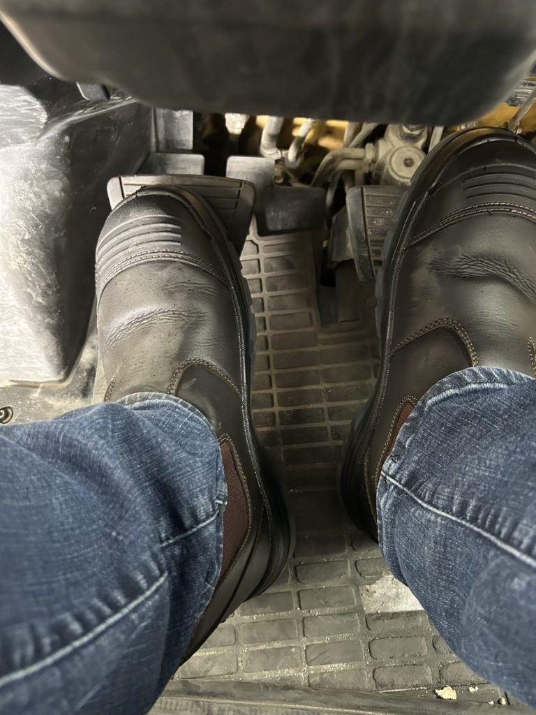 rockrooster bakken chelsea boot at work