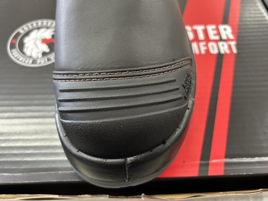 rockrooster bakken chelsea boot toebox
