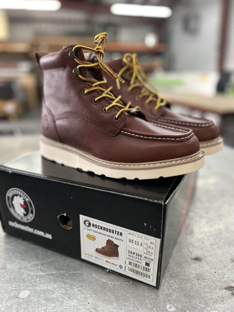 rockrooster norwood moc toe work boot