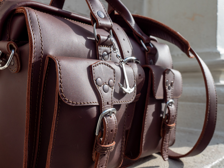 saddleback flight bag pockets