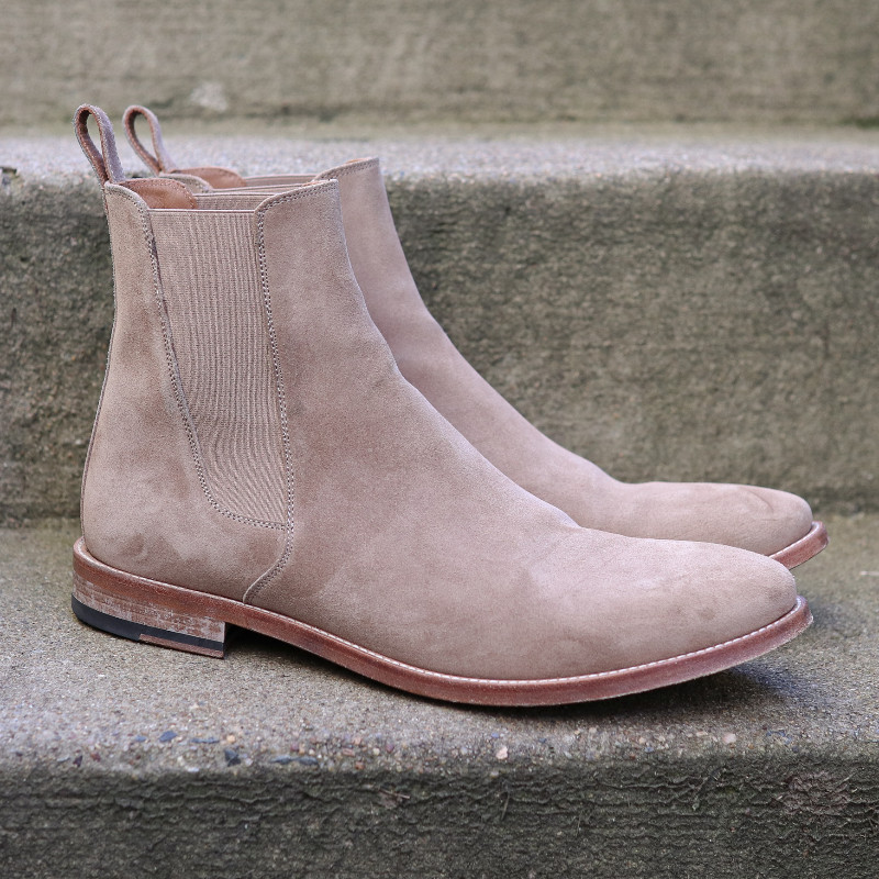 Oro Chelsea, almond shaped toe, clean stitching