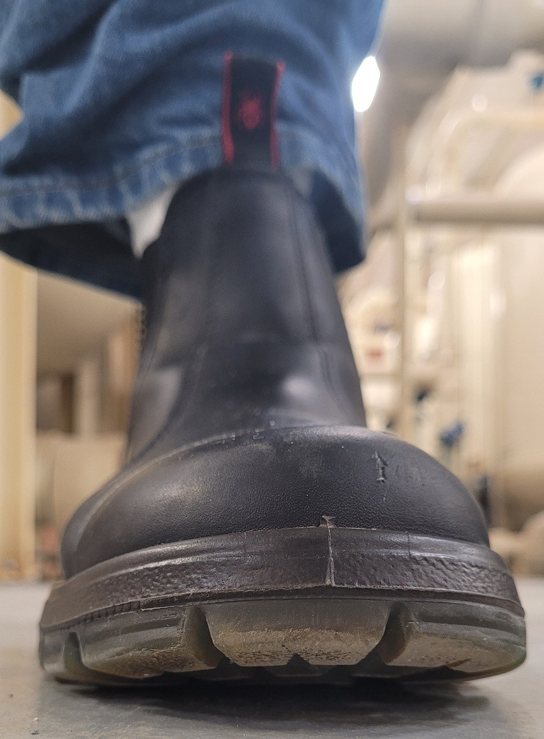 Redback easy escape toe