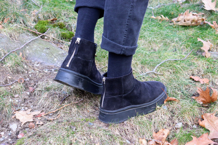 black vagabond stacy black