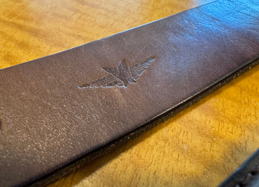 Satchel and Page logo on the 1.5'' belt