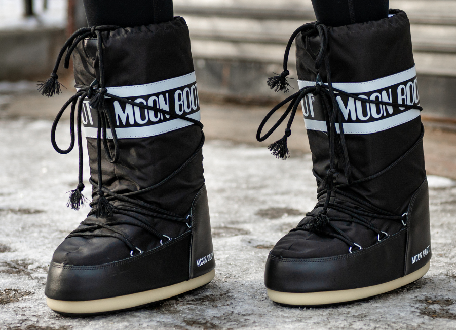 Women's moon boots ornamental laces