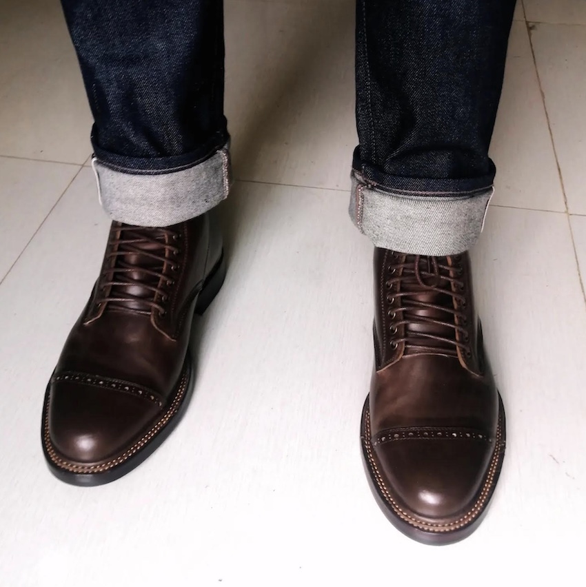 brown boots with jeans