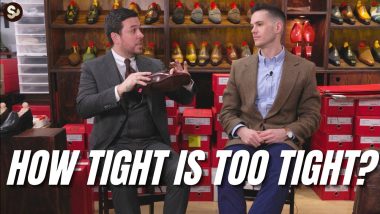man with loafer explaining how should loafers fit