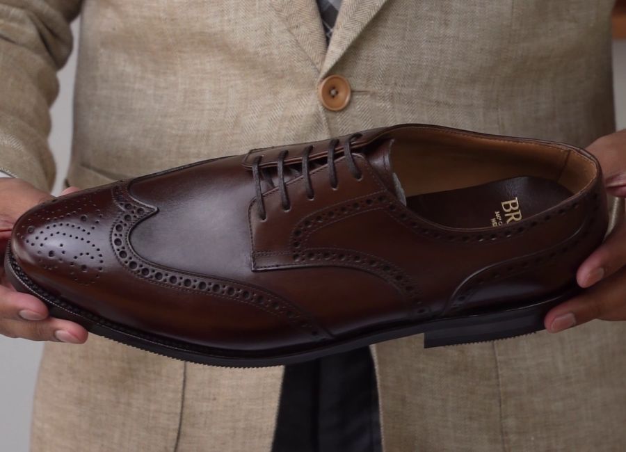 business casual shoes silhouette