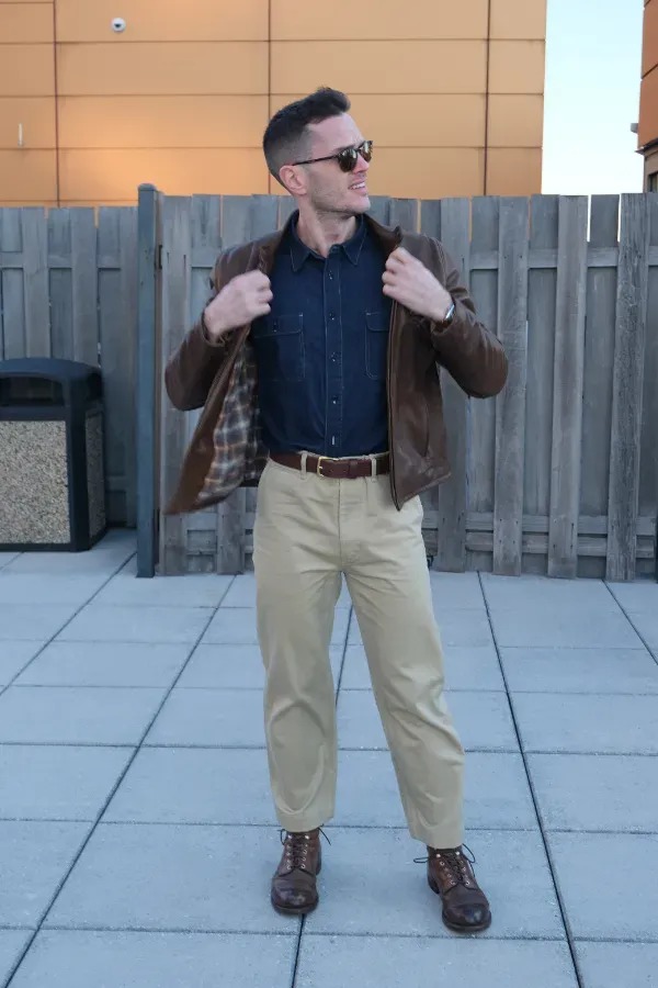 Brownjacket blackshirt open