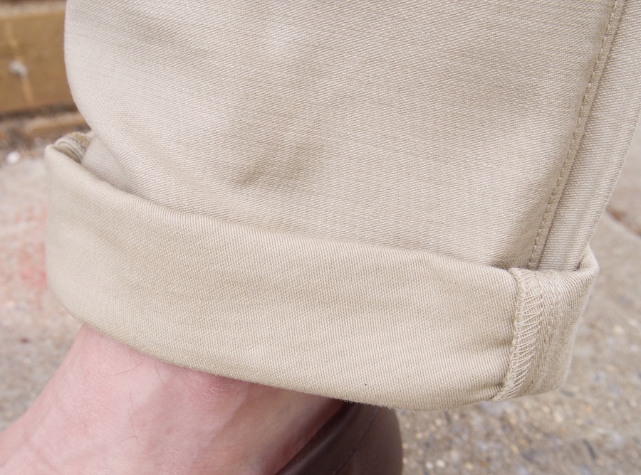 Sateen twill chinos